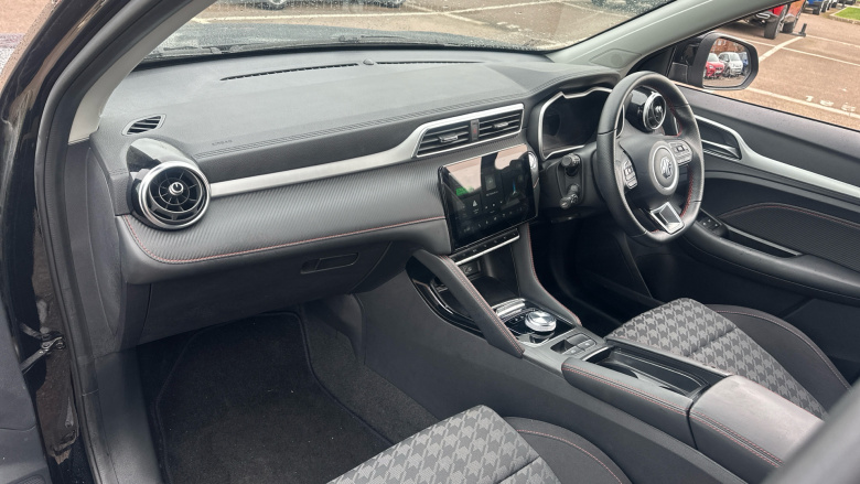 MG ZS 130kW SE EV 51kWh 5dr Auto Electric Hatchback